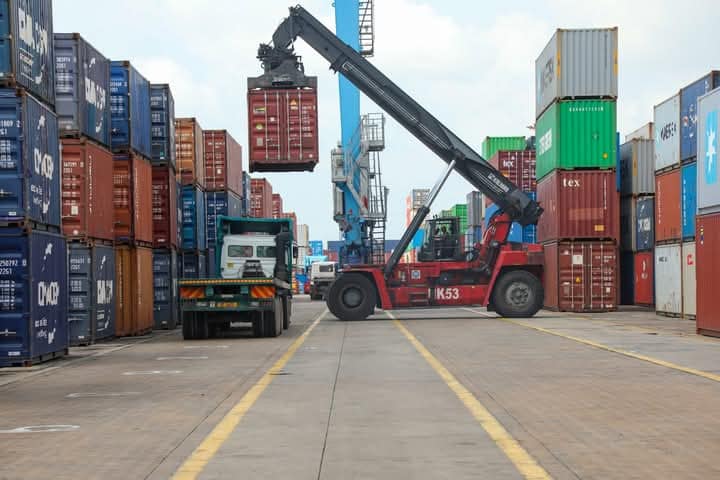 Shamy Logistics freight forwarding team coordinating cargo operations in Mombasa